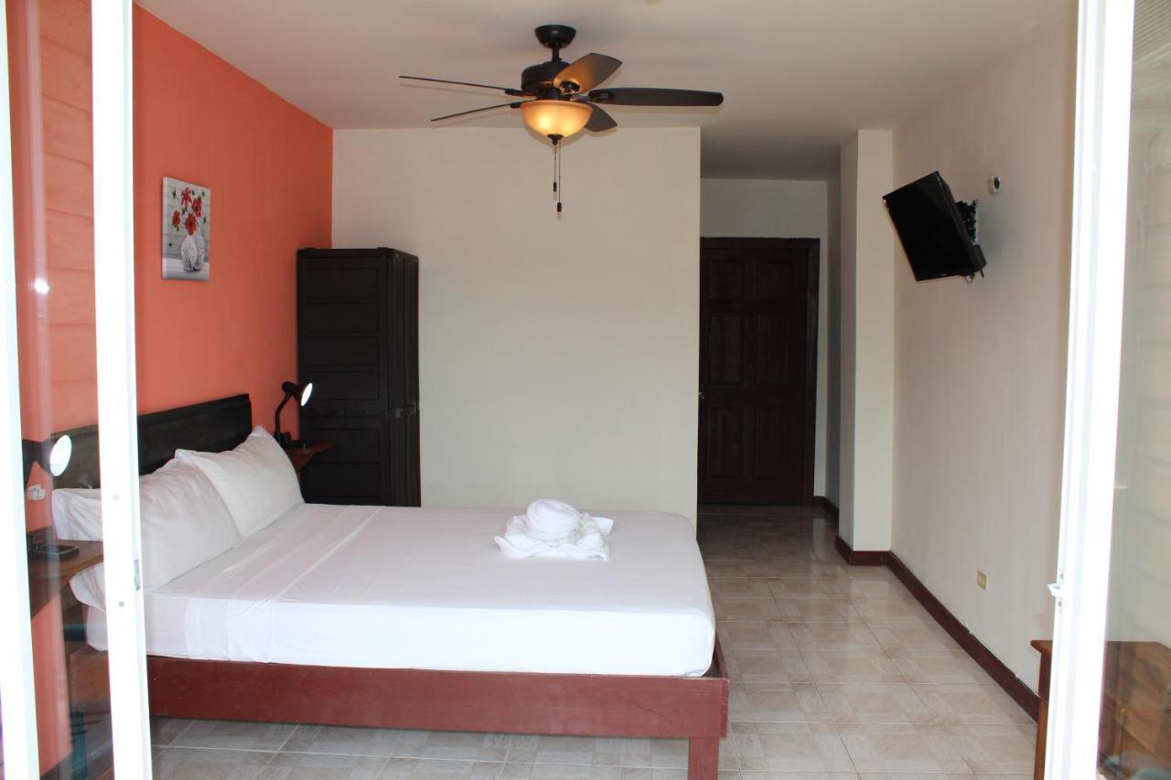 Hotel Los Balcones Over Seas Bocas del Toro Exterior foto